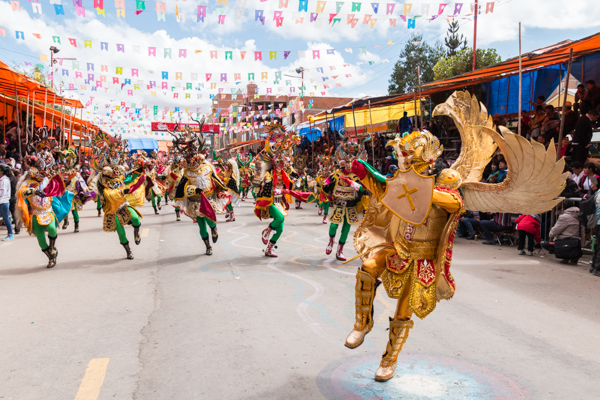 南米三大祭り「オルロのカーニバル」の行き方や参加方法を徹底解説。＠ボリビア【海外観光情報】